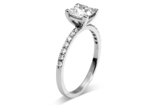 Stone Setting, Claw Setting, Prong Setting, by Gillian's Jewellery, Jewellery Repair Shop Forest Hill Melbourne, Jewellery Repair, Jewellery Remodel, Jewellery Restore, Custom Jewellery Design