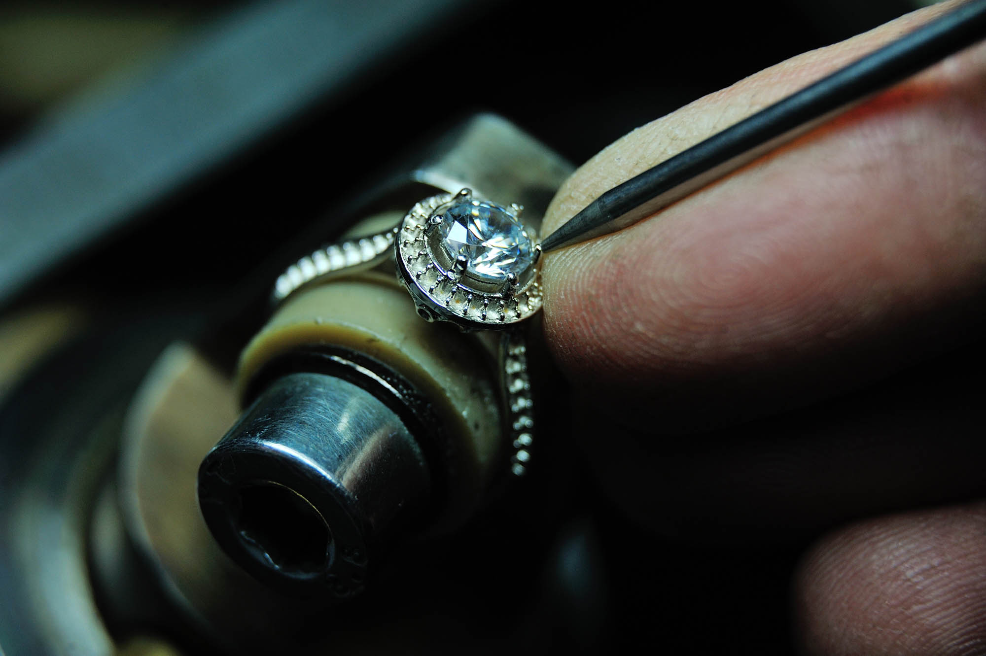 Stone Setting, Claw Setting, Prong Setting, Bezel Setting, Rubover Setting by Gillian's Jewellery, Jewellery Repair Shop Forest Hill Melbourne, Jewellery Repair, Jewellery Remodel, Jewellery Restore, Custom Jewellery Design