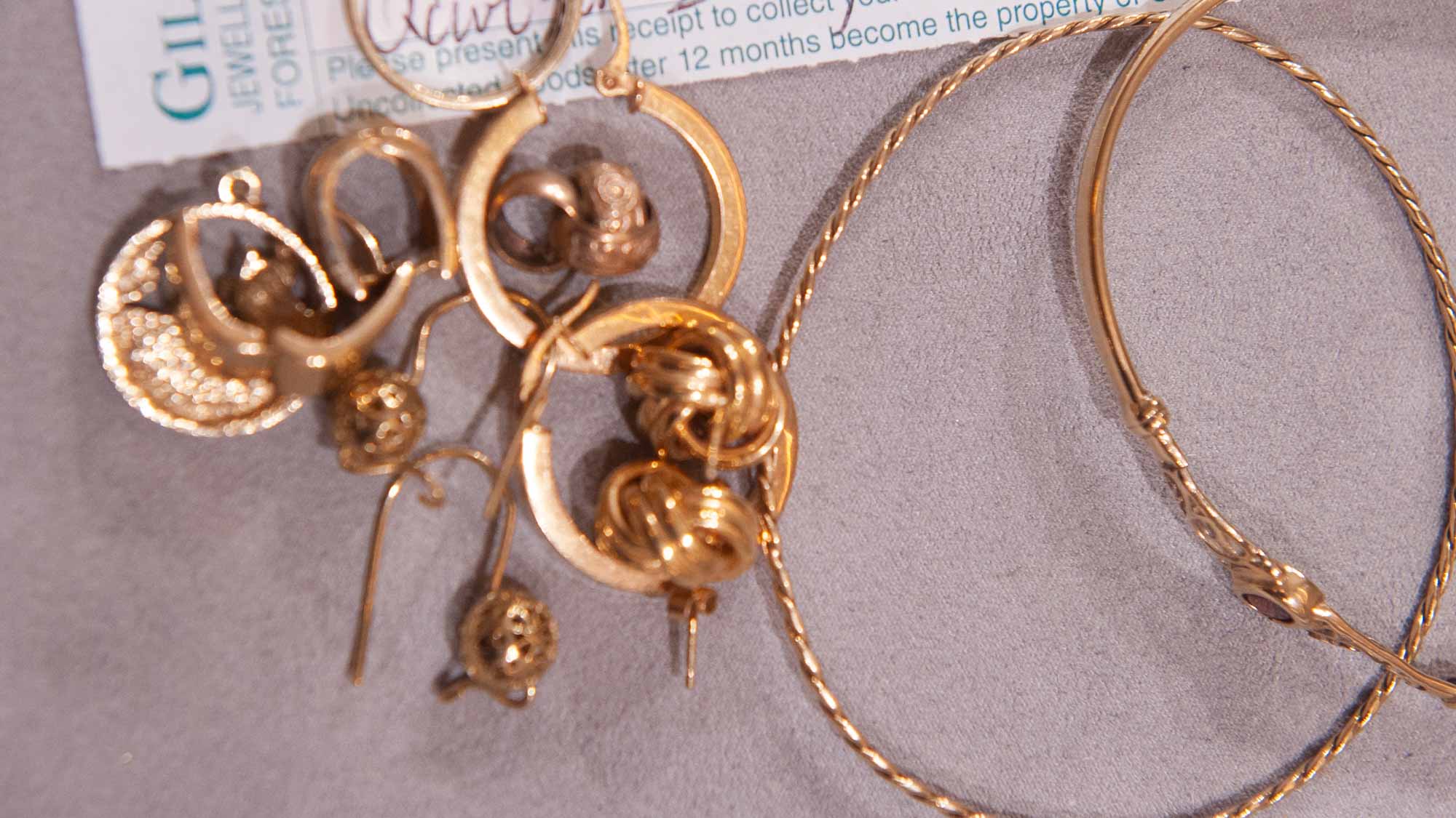 7 Types of Second-Hand Jewellery You Might Find from a Licensed Dealer